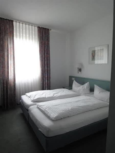 Hotel Till Eulenspiegel - Nichtrauchhotel - Garni Würzburg Dış mekan fotoğraf