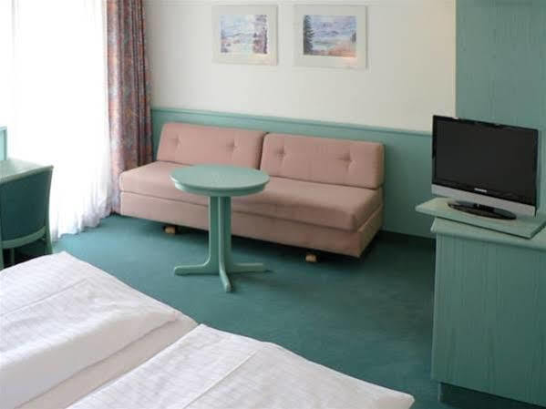 Hotel Till Eulenspiegel - Nichtrauchhotel - Garni Würzburg Dış mekan fotoğraf